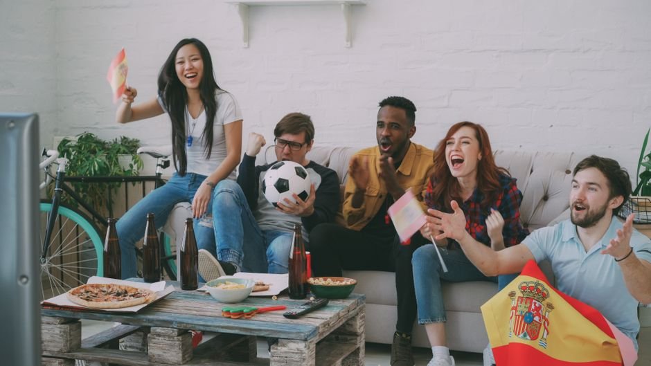 Champions League Streaming in 2024/25: Legal UK Rights, Broadcasters, and TV Apps Explained